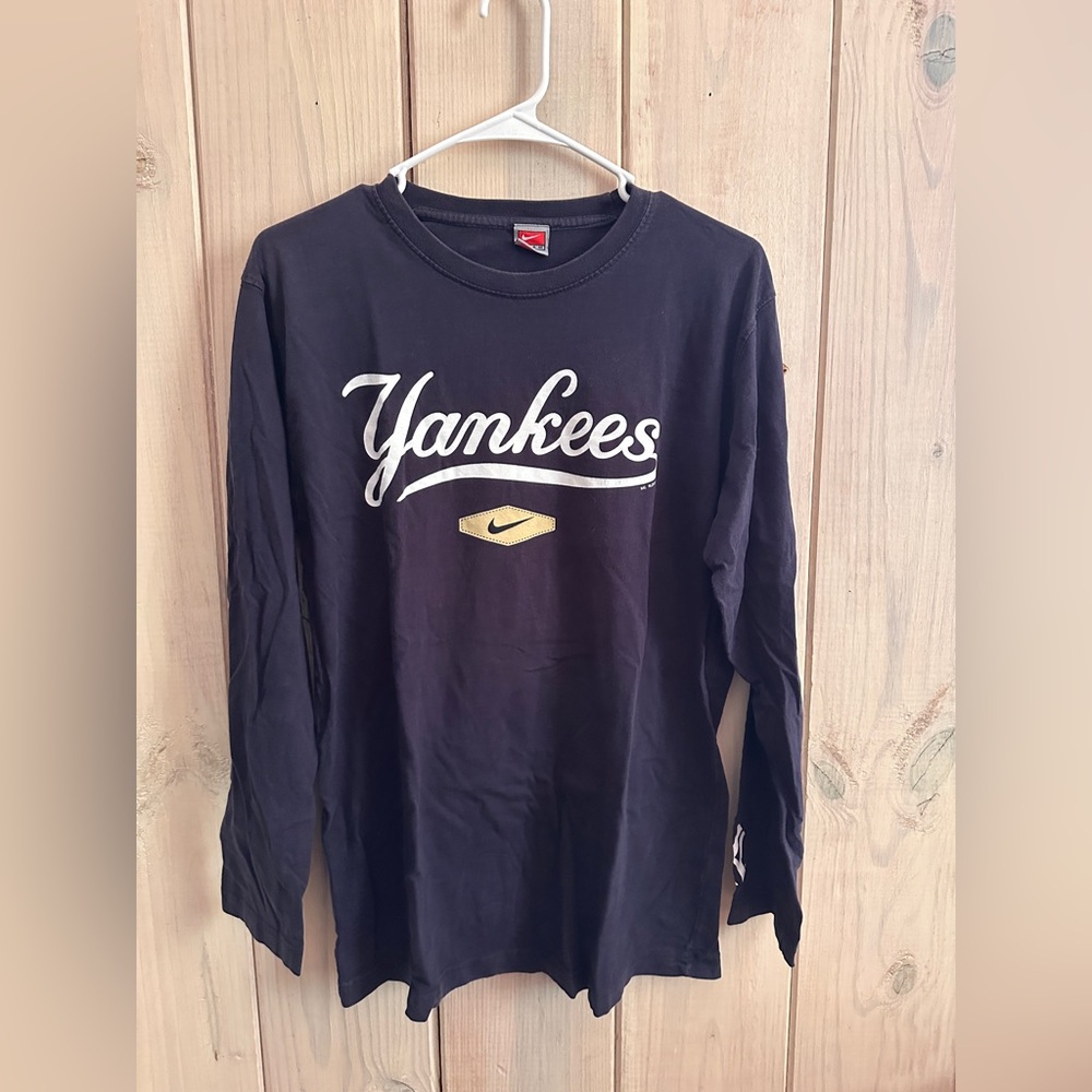 Youth Yankees Large Shirt